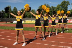 Christine_Thelen_Cheerleaders