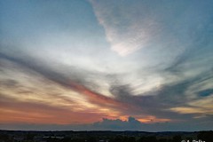 Wolkenformation, die aussieht wie ein Engel